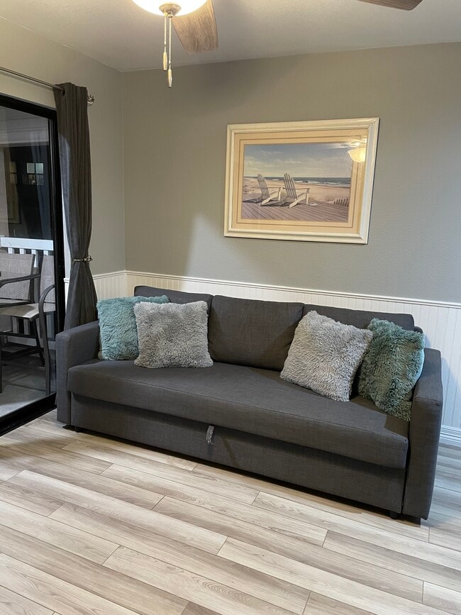 Photo - 3938 Surfside Blvd Unit Beach Happy