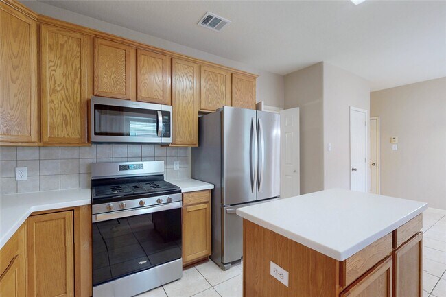 Photo - 98 S Regan Mead Cir