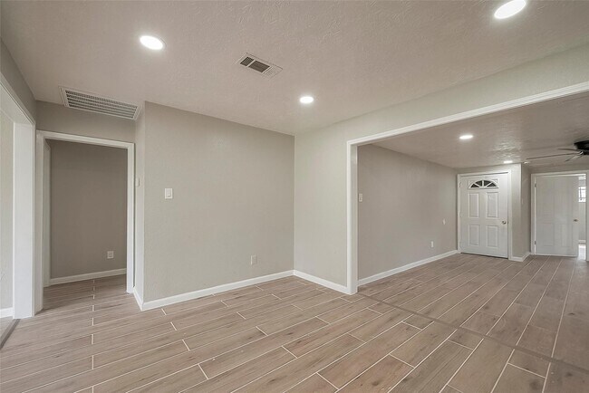 5874 Reed Rd