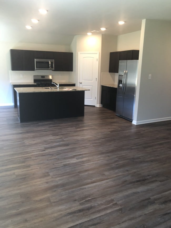 Photo - 75360 Crestview Hls Lp