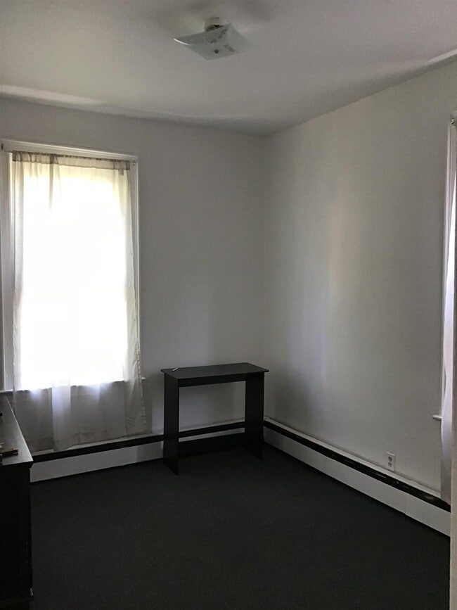 Photo - 240 LINDEN Ave