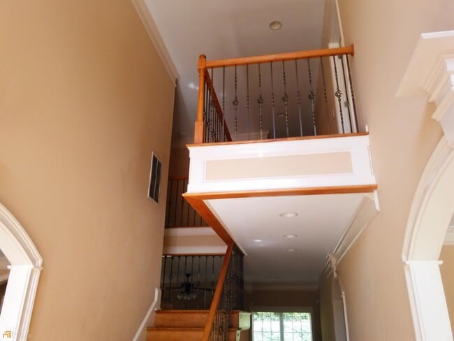 Photo - 280 Langshire Dr