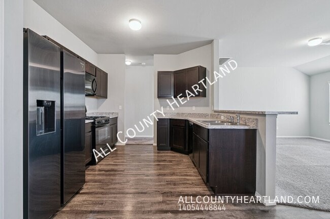 Photo - 1126 Flint Way