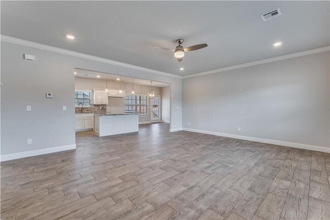 Photo - Minutes from I-49! 4BR/2.5BA Home