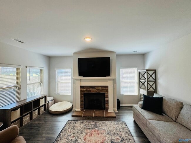 Photo - 113 Branton Ct