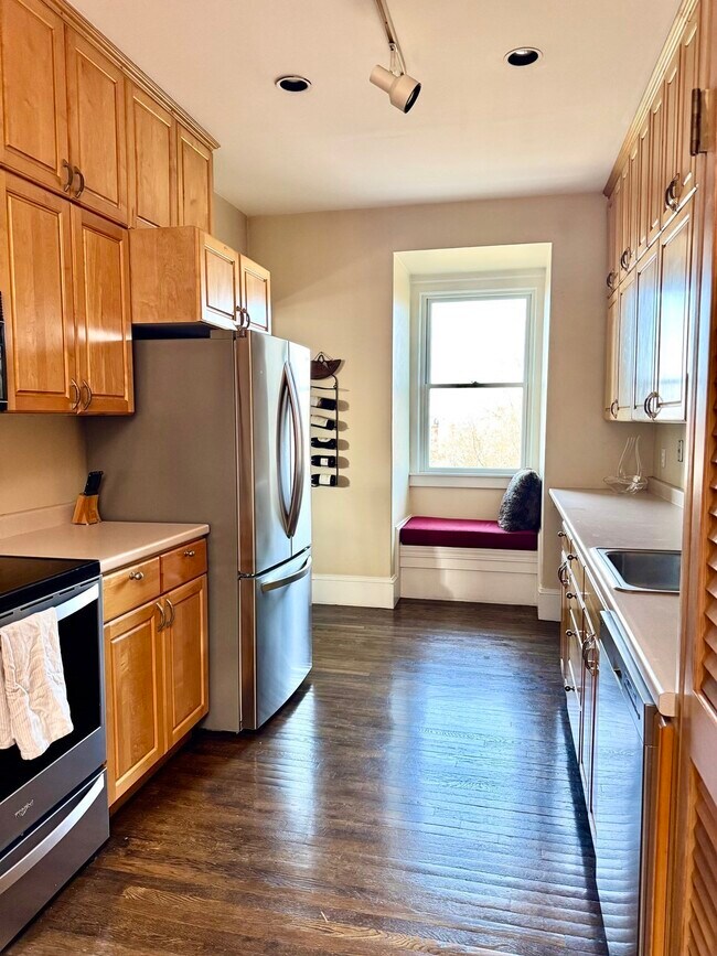 Photo - 4 Monument Sq Unit 6