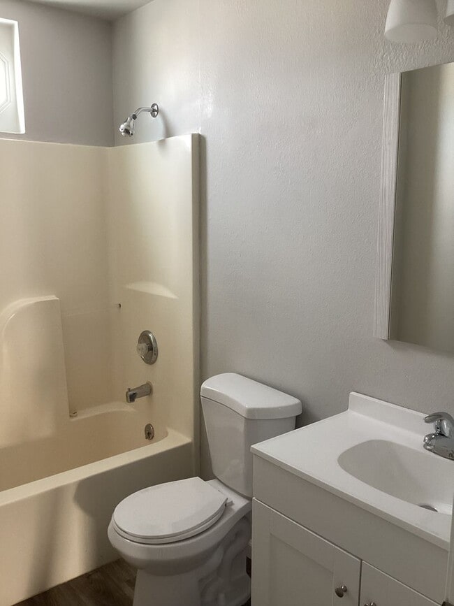 Newly Remodeled 3 Bedroom House in Belgrade - Newly Remodeled 3 Bedroom House in Belgrade