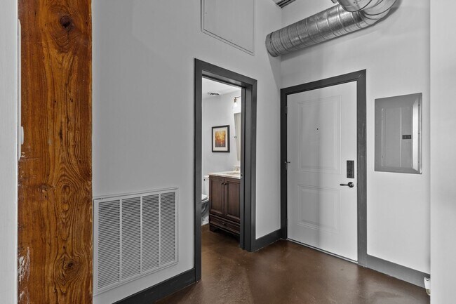 Photo - Peper Lofts @ Laclede's Landing Unidad 3L