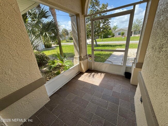 Photo - 20 Clarendon Ct N