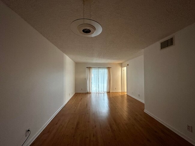 21904 Lake Forest Cir Unidad 106