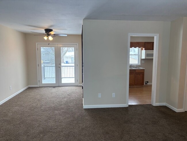 Photo - 3 Bedroom, 2 Bath Single Family Home in Clinton, IA