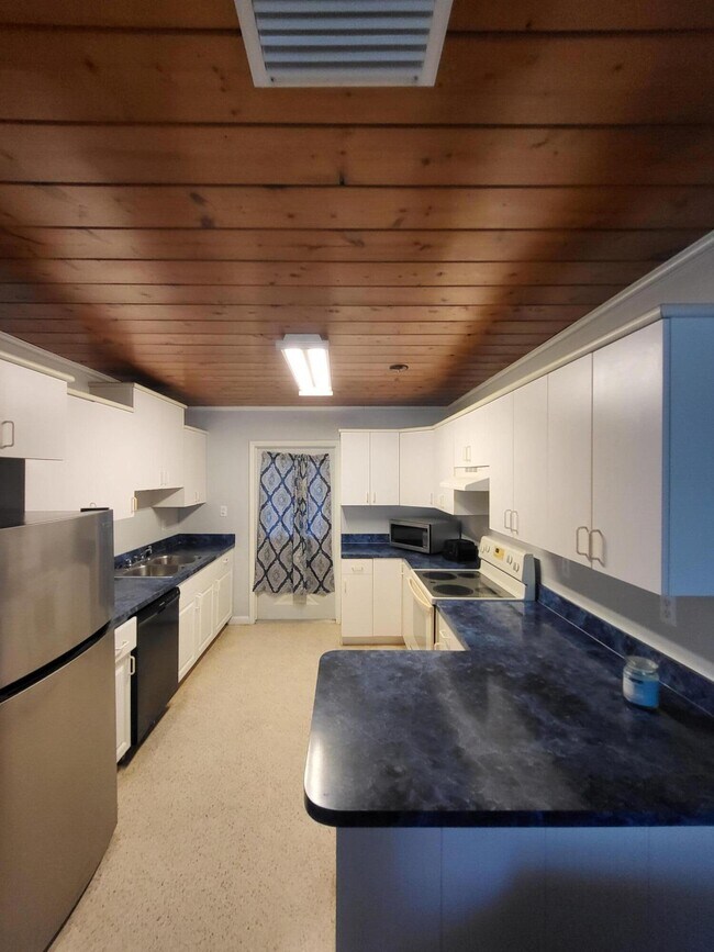 Photo - 1169 Seaway Dr Unit # B