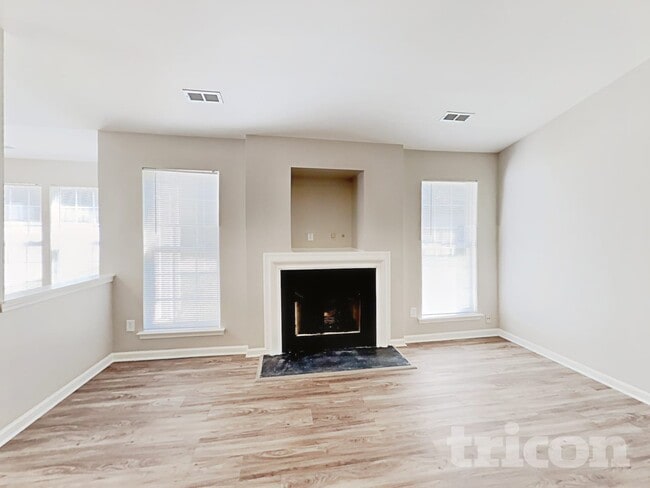 Photo - 1816 Oakdale Green Dr