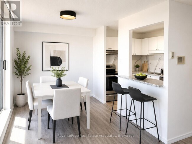 Photo - 2900 Battleford Rd Unit 1008