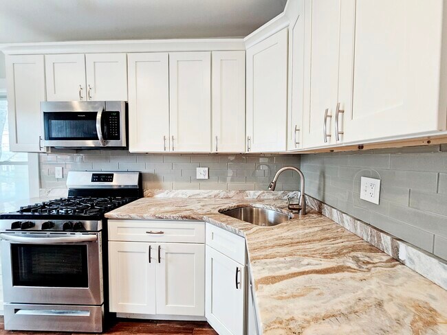 Photo - 24 Mansfield St Unit 2