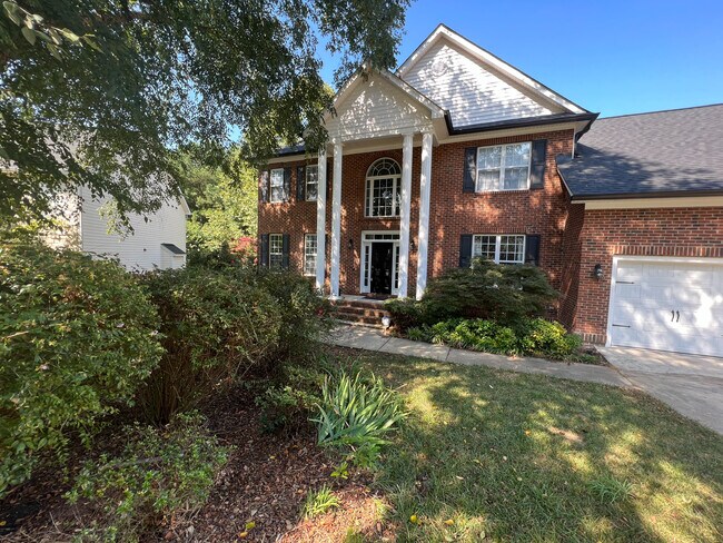 Photo - Room in House on Abby Knoll Dr