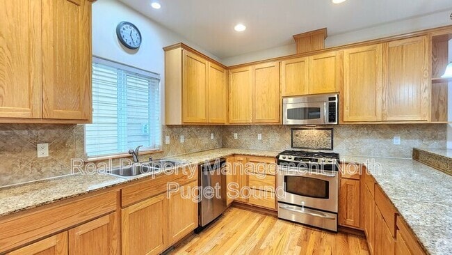 Building Photo - 7332 Olympic Dr Rental