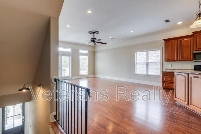 Photo - 28 Oak Alley Ln