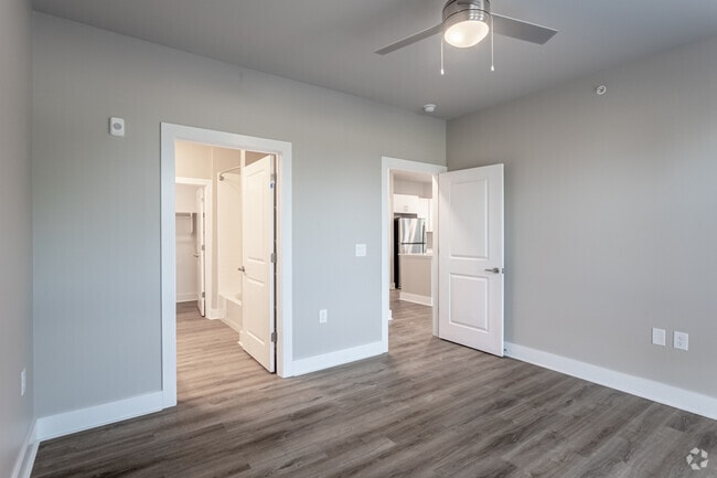 2BR, 2BA - The Stella