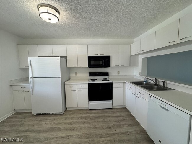 Photo - 7773 Jewel Ln Unit 202