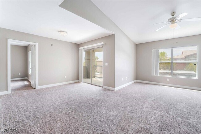 Photo - 8000 W Badura Ave Unidad 2070 Rental