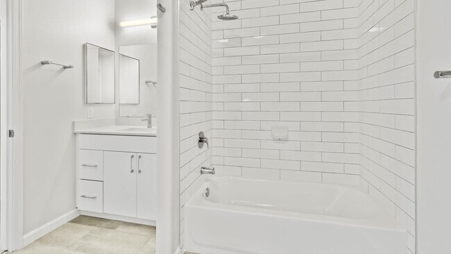 Baño - Archstone Fremont Center