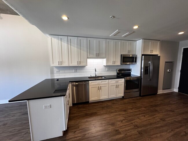 Photo - 3845 N Broadway St