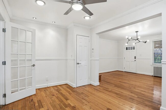 Photo - 742 Congress St SE