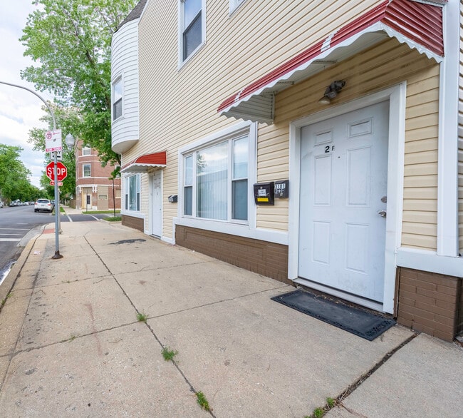 Photo - 3101 W 38th St Unit 2F