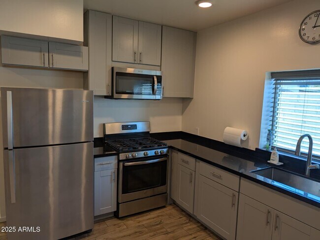 Photo - 4350 E Palm Ln