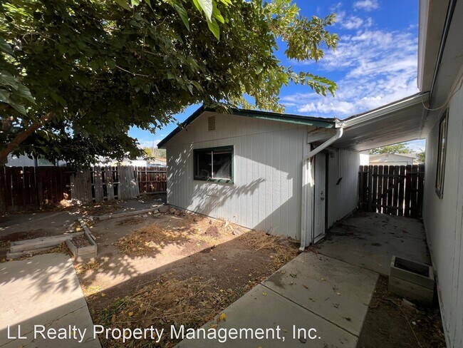 Photo - 3 br, 2 bath House - 995 Green Valley Drive