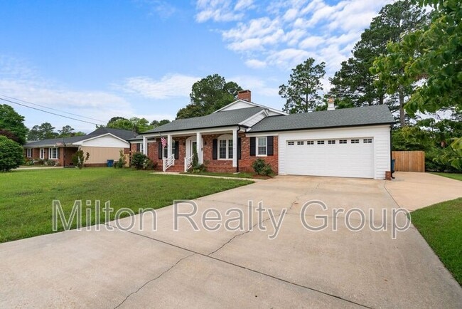 1505 Fairview St