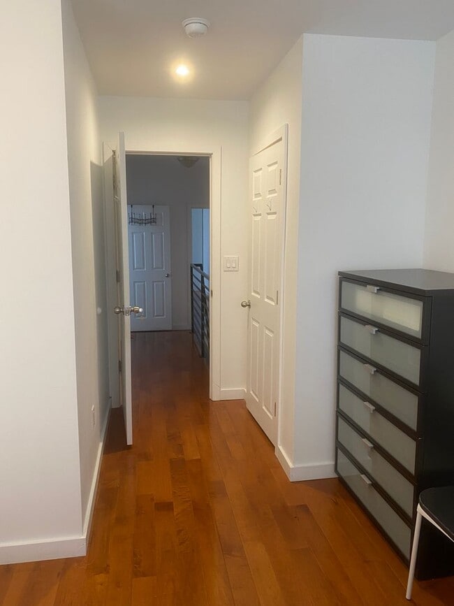 Photo - 21 N 42nd St Unit 2F