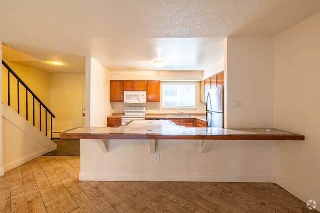 2BR, 1.5BA - 1,050SF - Kitchen