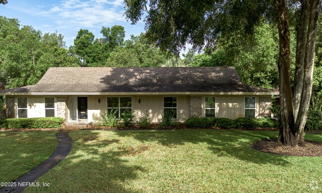 Building Photo - 3812 Buckskin Trail E Rental