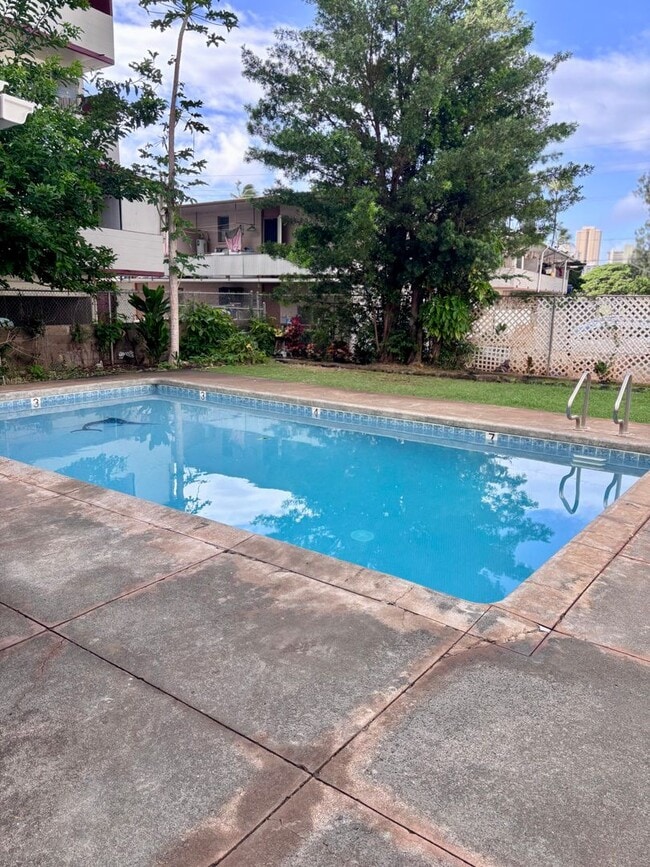 Photo - Available Now : 1 bedroom, 1 bath with 1 assigned parking stall in Summer Villa Unit 1506