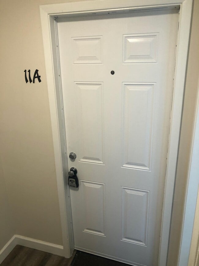 Photo - 300 Yacht Club Dr Unit 11A