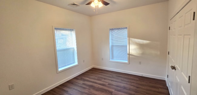 Photo - 1235 Perry St Unit B