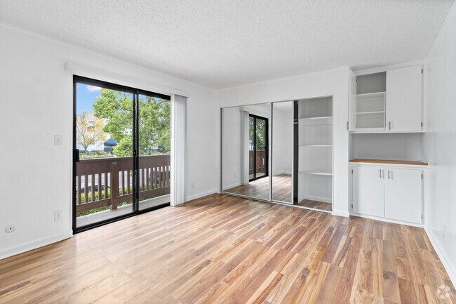 1BR, 1BA -750SF - Primary Bedroom
