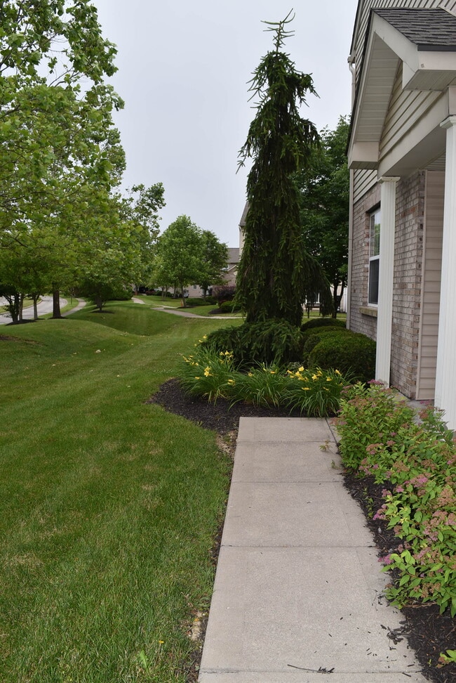 Photo - 3889 Thorngate Dr Unit 3889