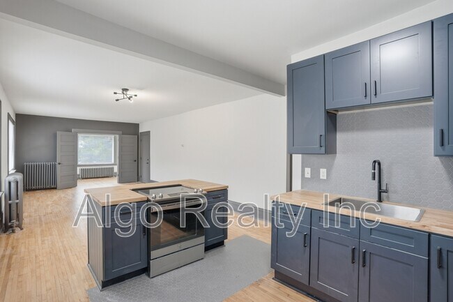 Photo - 3433 Portland Ave