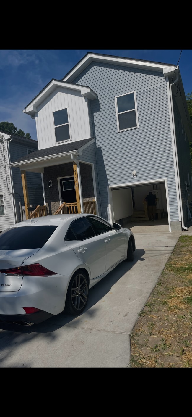 Photo - 713 Hemlock Ave