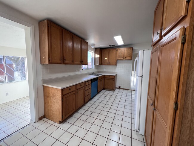 Photo - 1344 E 8125 S