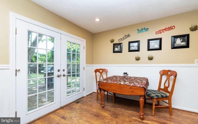 Photo - 609 Wingleaf Ct