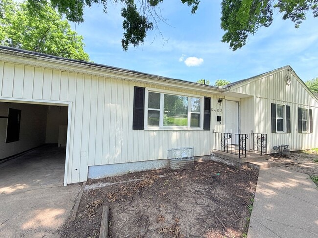 Building Photo - 5403 Booth Ave