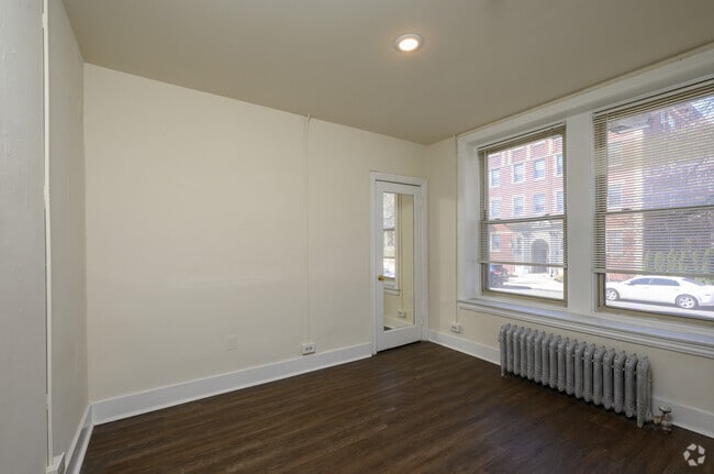 3BR, 1BA, -SF Bedroom 3 (4040 Baltimore Ave., B1)