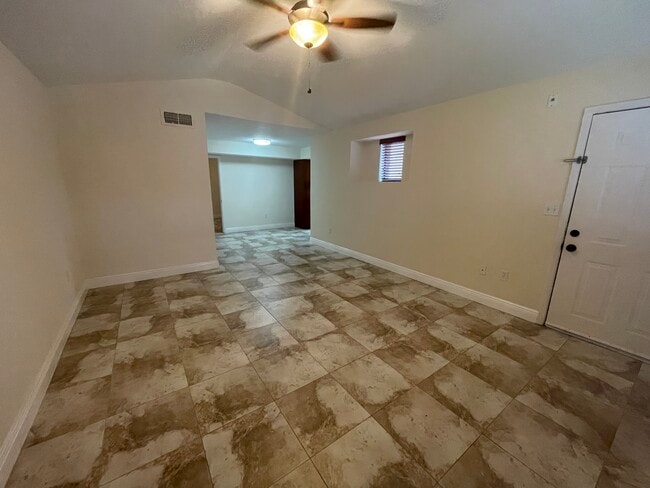 Building Photo - 15560 SW 104th Ter Unit 627 Rental