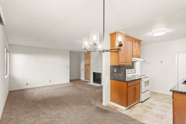 Photo - 247 N Capitol Ave Unit 178