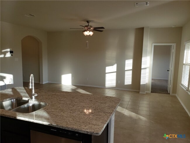 Photo - 5550 Perdita Dr
