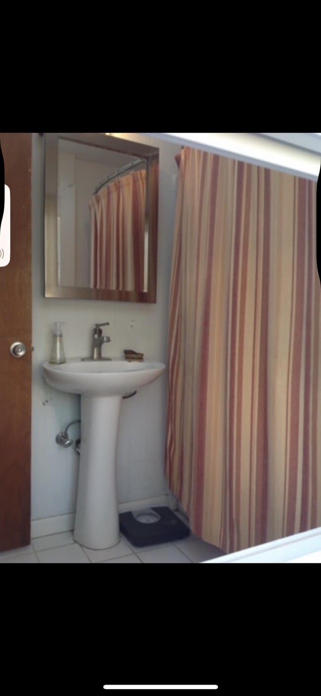 Photo - 128 N Putt Corners Rd